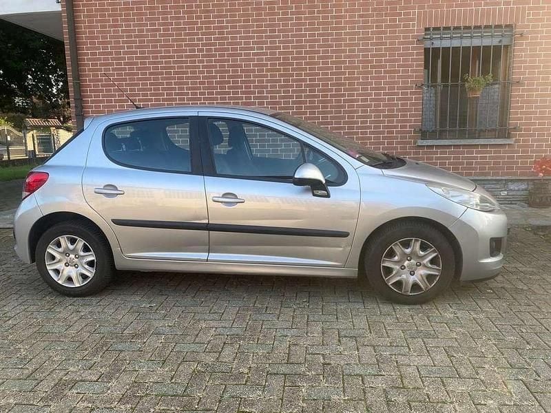 Usata Peugeot 207 73 CV (53 kW) 2009 Grigio Berlina