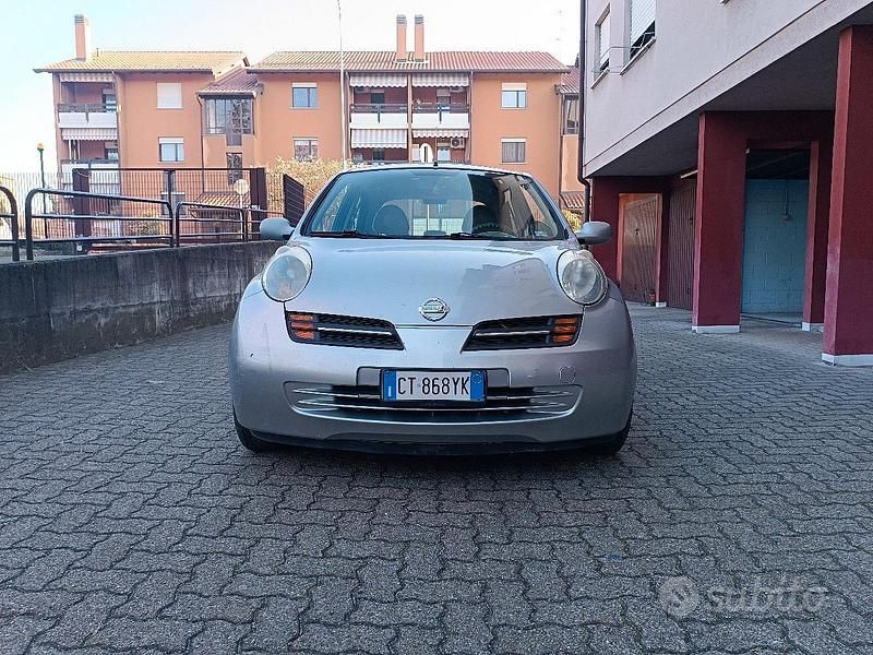 Usata Nissan Micra 80 CV (58 kW) 2005 Grigio Utilitaria