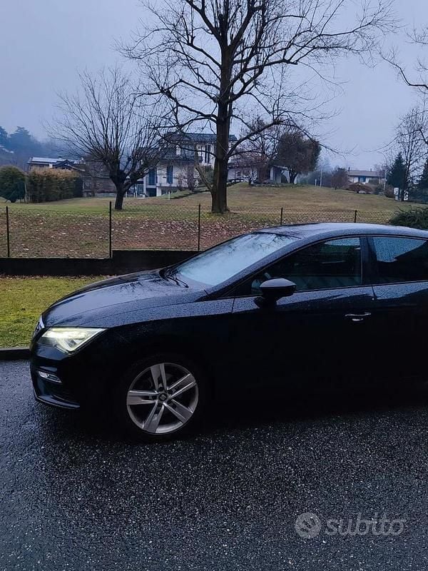 Usata Seat Leon FR 116 CV (85 kW) 2019 Nero Berlina