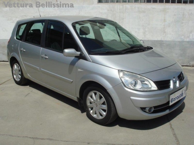 Venduto Renault Scénic 1.9 dCi/130CV . auto usate in vendita