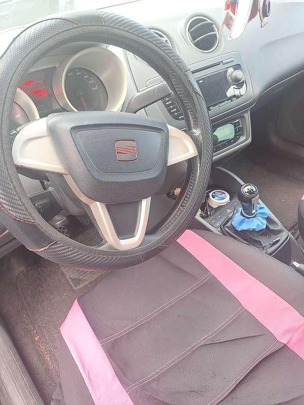 Usata Seat Ibiza Stylance 69 CV (50 kW) 2012 Nero Berlina