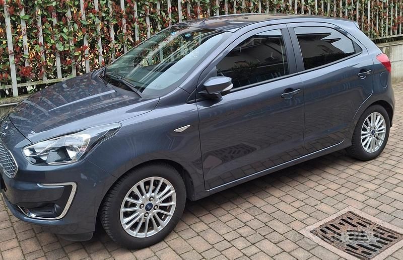 Usata Ford Ka Plus Ultimate 86 CV (63 kW) 2019 Grigio Utilitaria