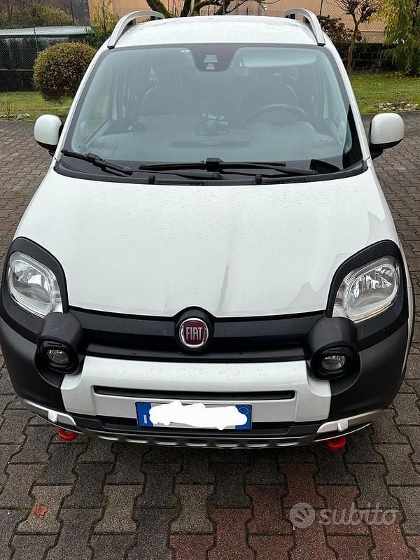 Bianco Usata 2015 Fiat Panda Cross Cross Due volumi | 11.300 € (Buon prezzo) - Immagine 1/4