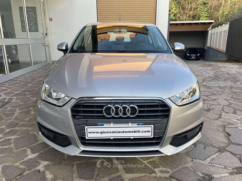Usata Audi A1 Sportback Admired 90 CV (66 kW) 2016 Argento Utilitaria