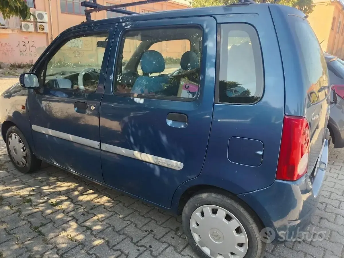 Usata Opel Agila 58 CV (42 kW) 2003 Bluazzurro Monovolume