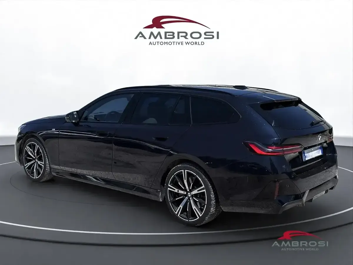 Usata BMW 520 M Sport 197 CV (144 kW) 2025 Nero Station wagon