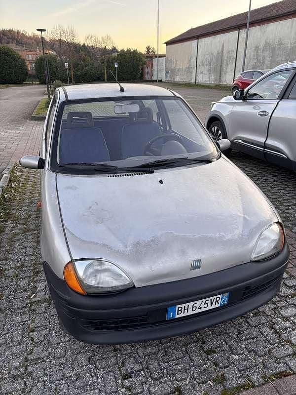Usata Fiat 600 53 CV (38 kW) 2000