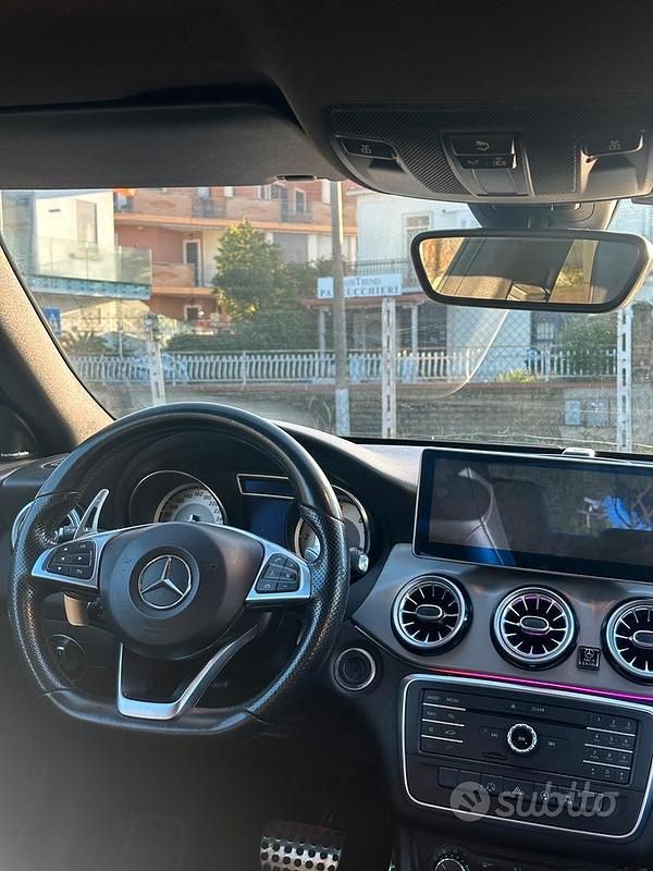 Usata Mercedes CLA200 136 CV (100 kW) 2015 Grigio Coupé
