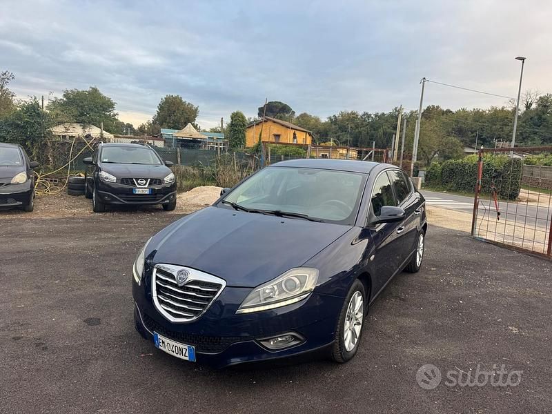 Blu Usata 2012 Lancia Delta Gold Due volumi | 4400 € (Buon prezzo) - Immagine 1/4