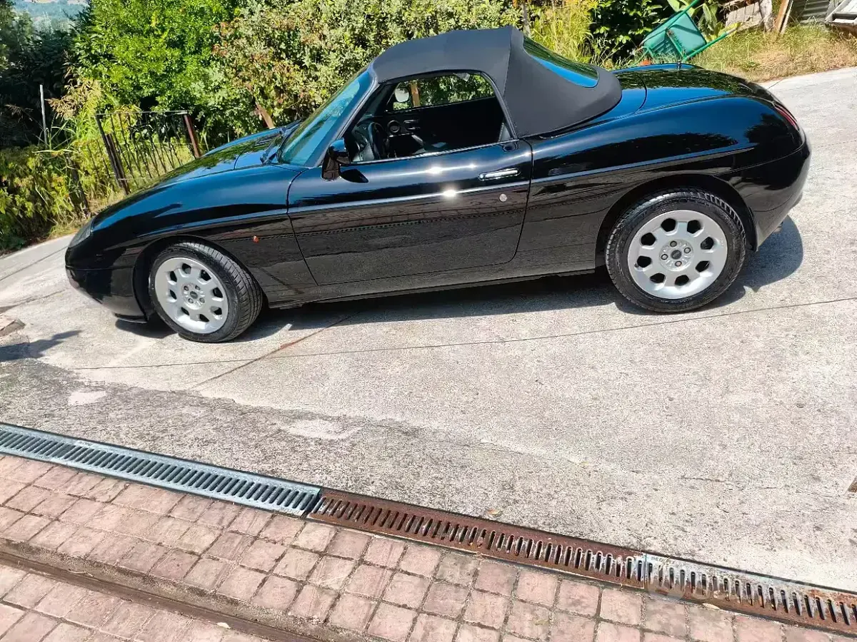 Usata Fiat Barchetta 131 CV (96 kW) 1999 Nero Cabrio