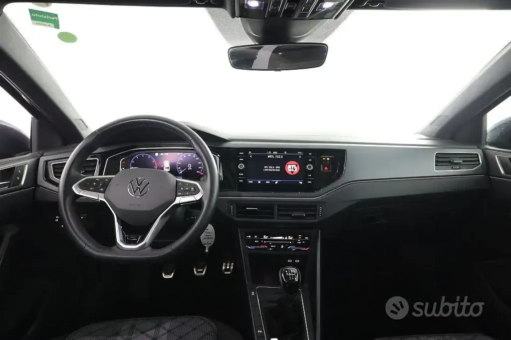 Usata VW Taigo R-line 116 CV (85 kW) 2025 Grigio SUV