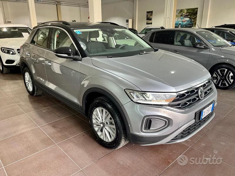 Usata VW T-Roc Style 150 CV (110 kW) 2024 Grigio SUV