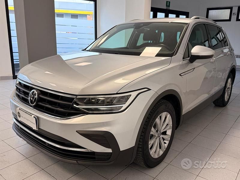 Usata VW Tiguan Life 150 CV (110 kW) 2022 Grigio SUV