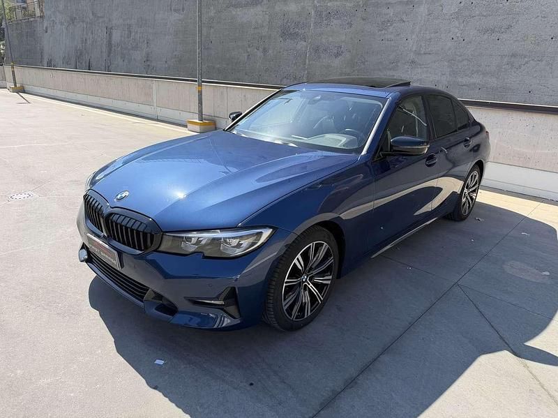 Begagnad BMW 318 Advantage 150 HK (110 kW) 2021 Blå Sedan