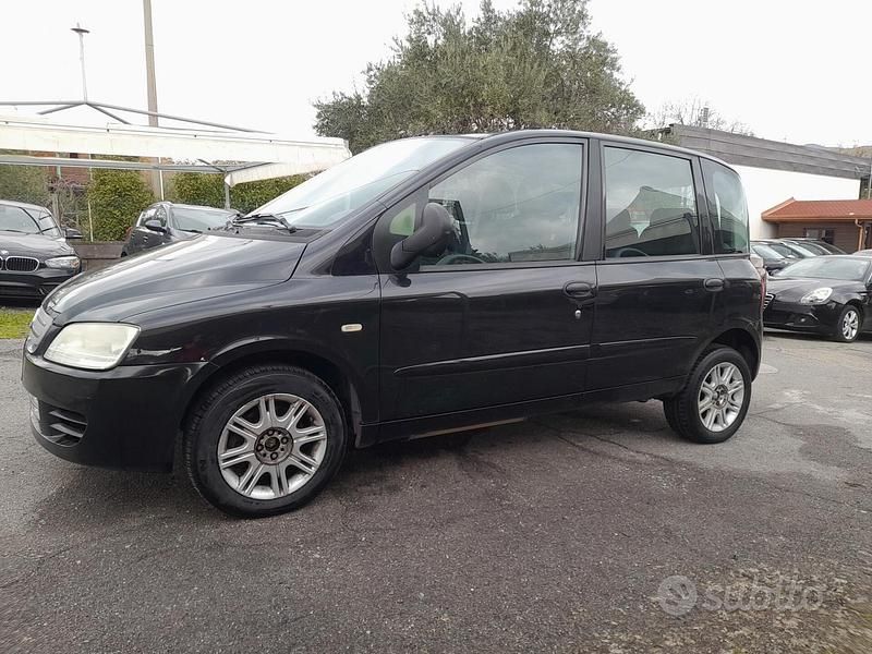 Usata Fiat Multipla Active 103 CV (75 kW) 2009 Nero Monovolume