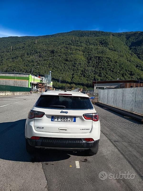 Usata Jeep Compass Limited 140 CV (102 kW) 2019 Bianco SUV