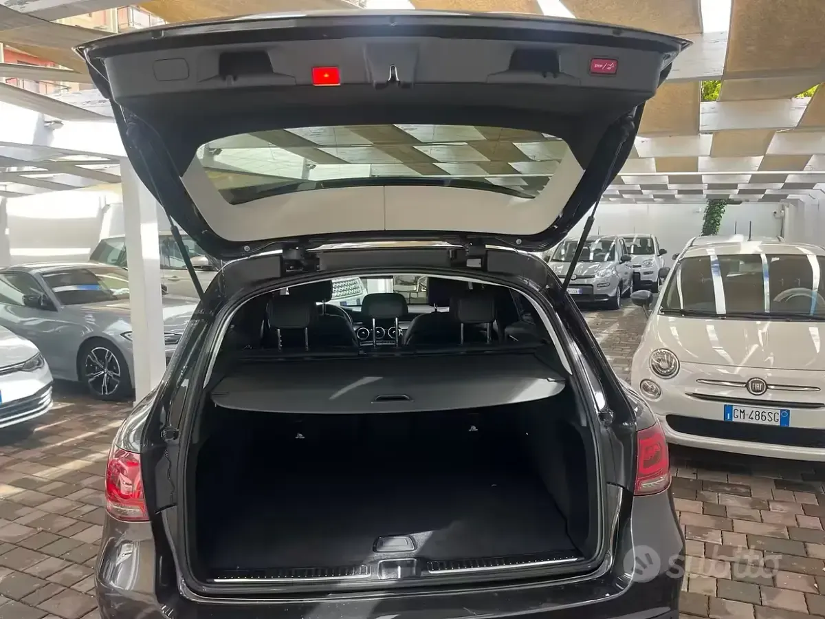 Usata Mercedes GLC220 194 CV (142 kW) 2021 Nero SUV