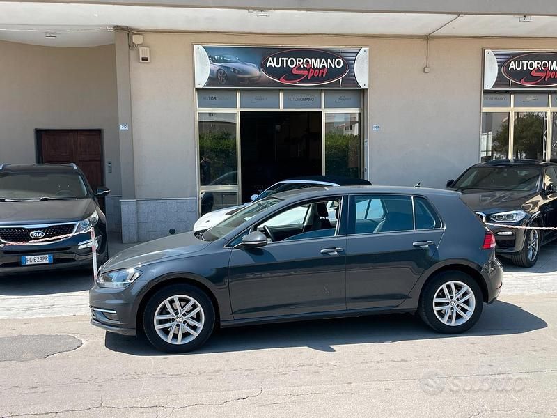 Usata VW Golf VII Executive 116 CV (85 kW) 2018 Grigio Berlina