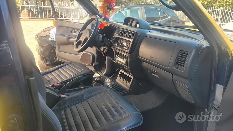 Usata Mitsubishi L 2004 Giallo Pick-up