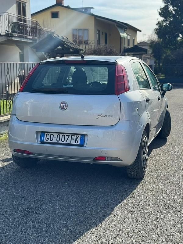 Usata Fiat Grande Punto 75 CV (55 kW) 2012 Utilitaria