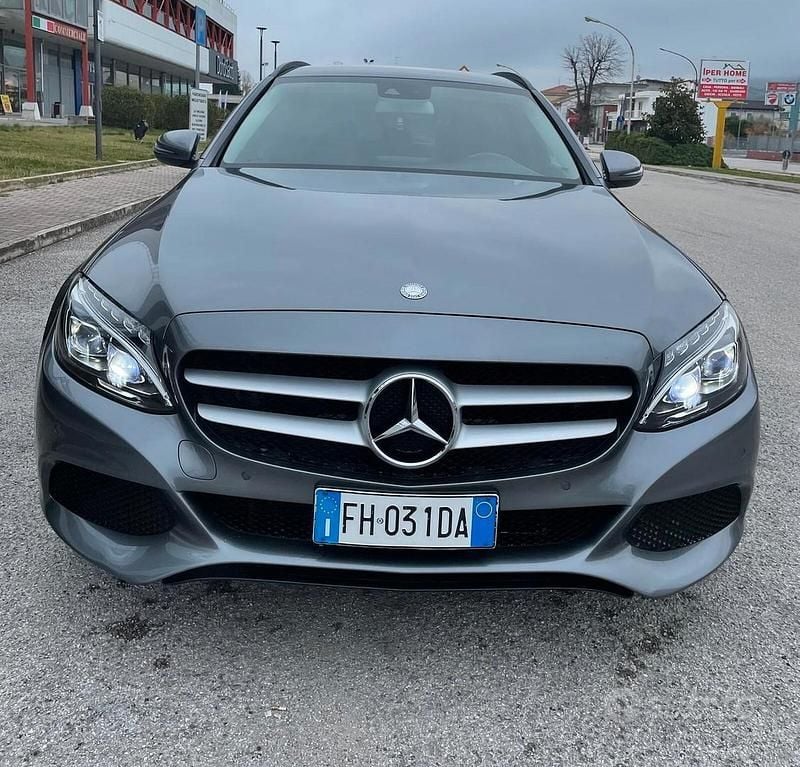 Usata Mercedes C200 Premium 136 CV (100 kW) 2017 Grigio Berlina