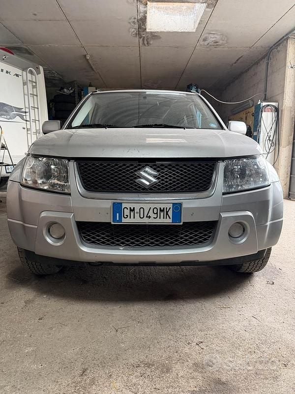 Usata Suzuki Vitara 2009 Grigio SUV