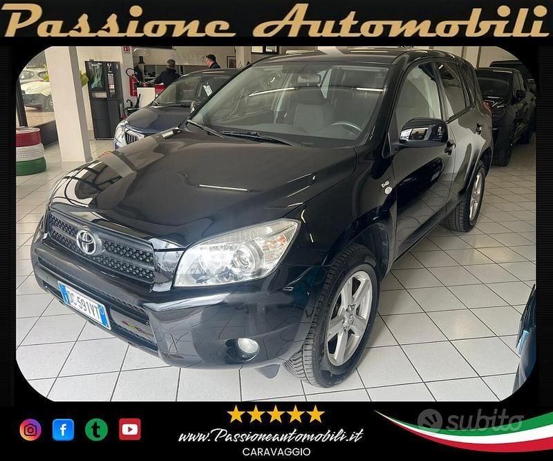 Usata Toyota RAV4 Sol 136 CV (100 kW) 2006 Grigio SUV