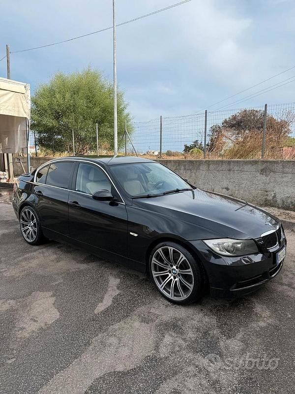 Usata BMW 330 2007 Nero Berlina
