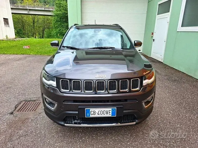 Usata Jeep Compass Limited 140 CV (102 kW) 2020 Grigio SUV