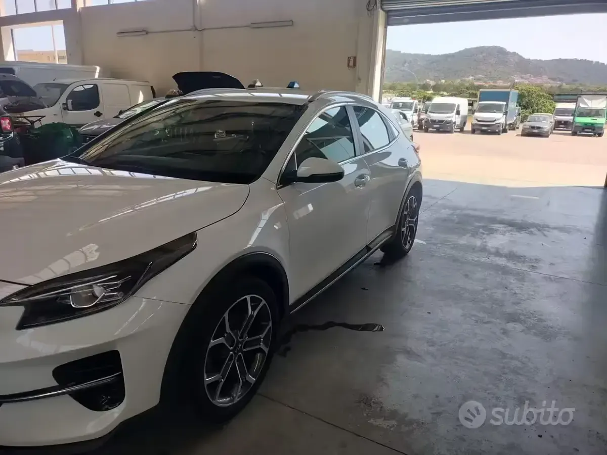 Usata Kia XCeed Style 140 CV (102 kW) 2019 Bianco SUV