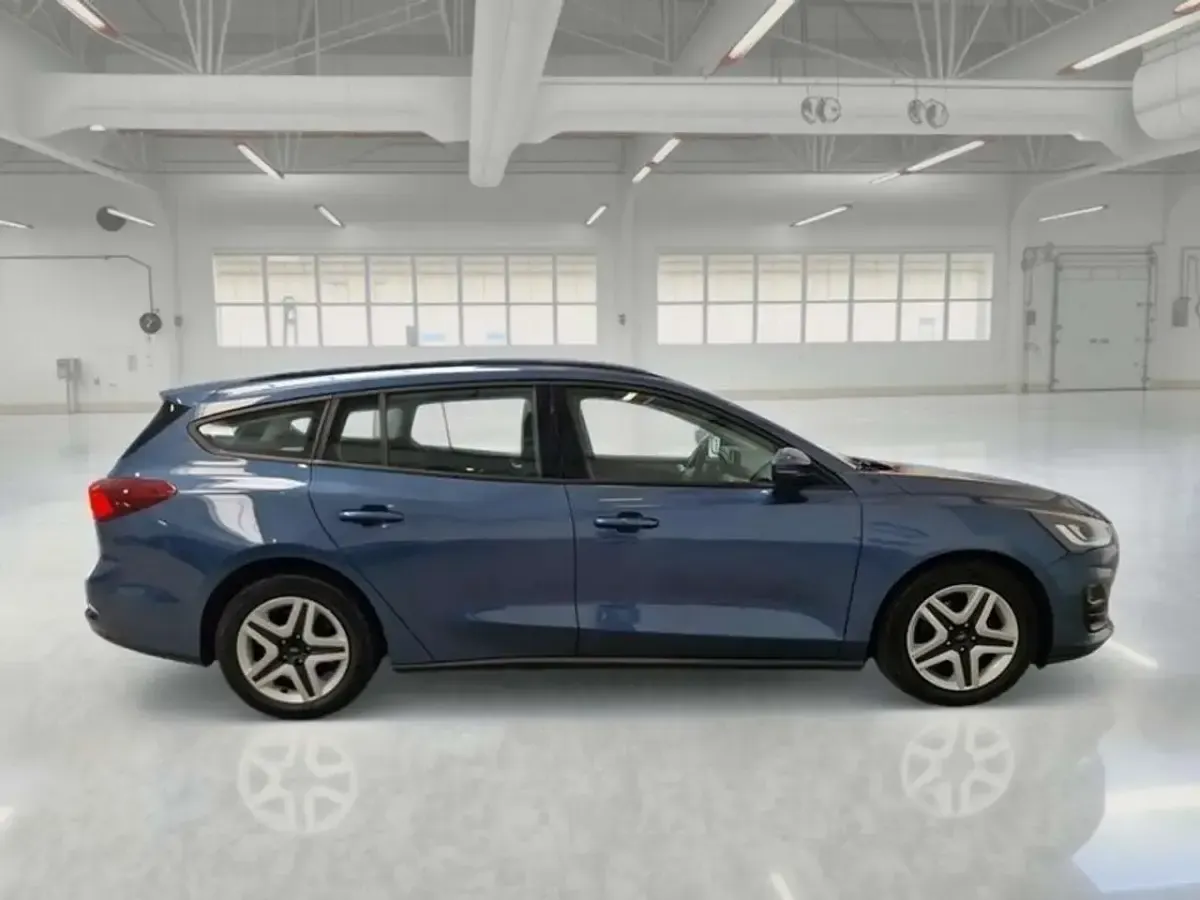 Usata Ford Focus Business Edition 120 CV (88 kW) 2022 Blu Station wagon