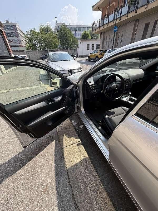 Usata Mercedes C180 Avantgarde 156 CV (114 kW) 2009 Berlina