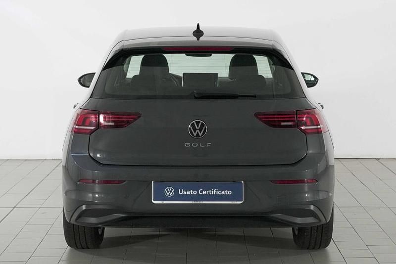 Usata VW Golf VIII Life 115 CV (84 kW) 2025
