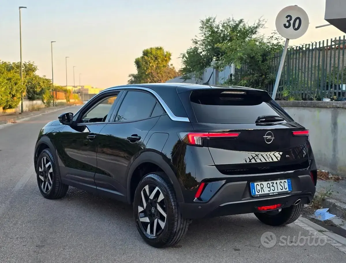 Usata Opel Mokka 110 CV (80 kW) 2024 Nero SUV