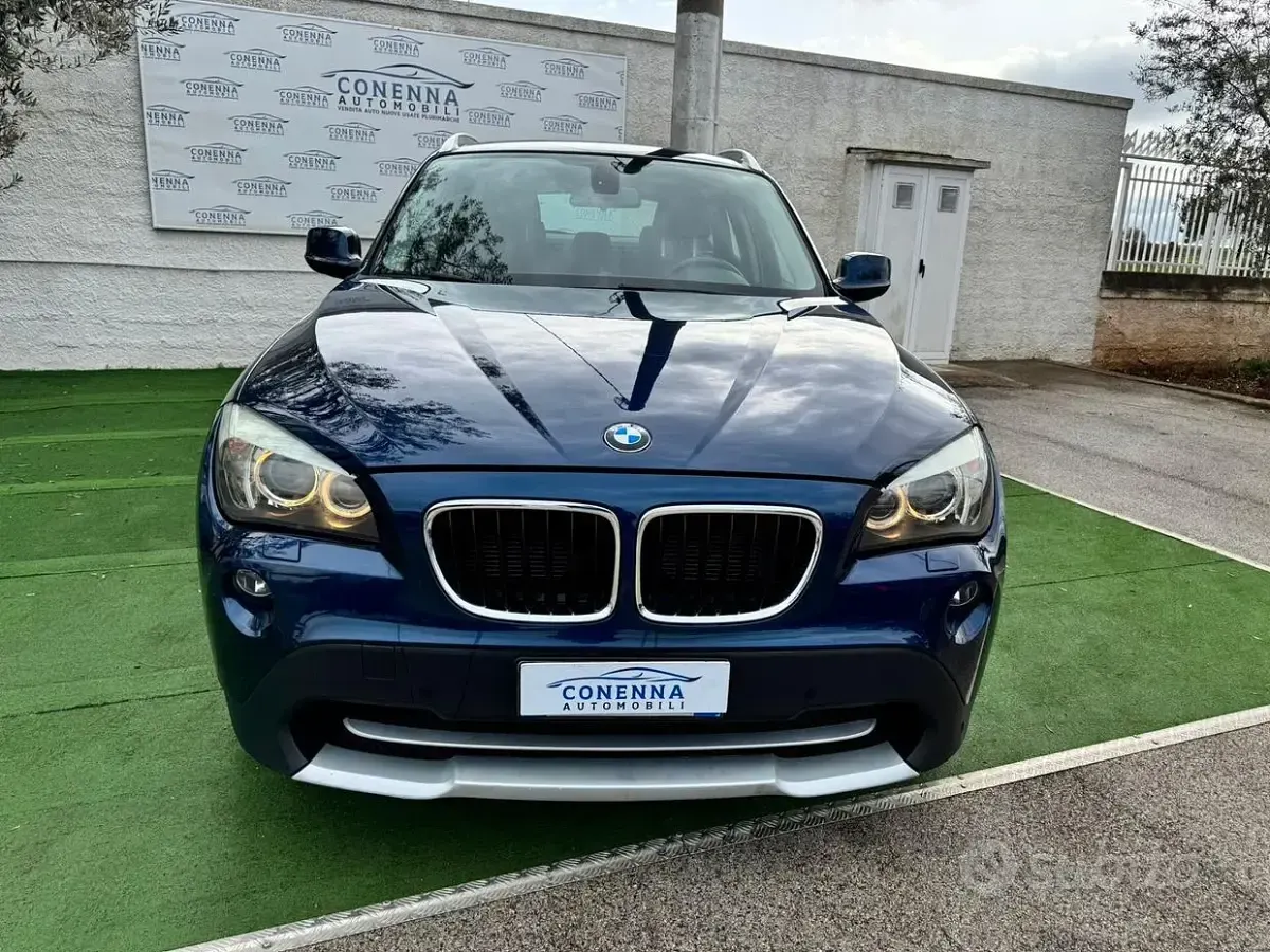 Usata BMW X1 177 CV (130 kW) 2010 Blu SUV