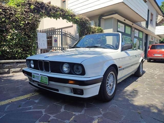 Usata BMW 318 Cabriolet 113 CV (83 kW) 1992 Bianco Cabrio