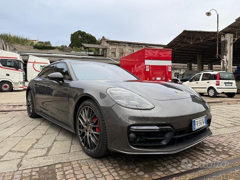 Usata Porsche Panamera Turbo Sport Turismo Sport Turismo 550 CV (404 kW) 2018 Grigio Station wagon