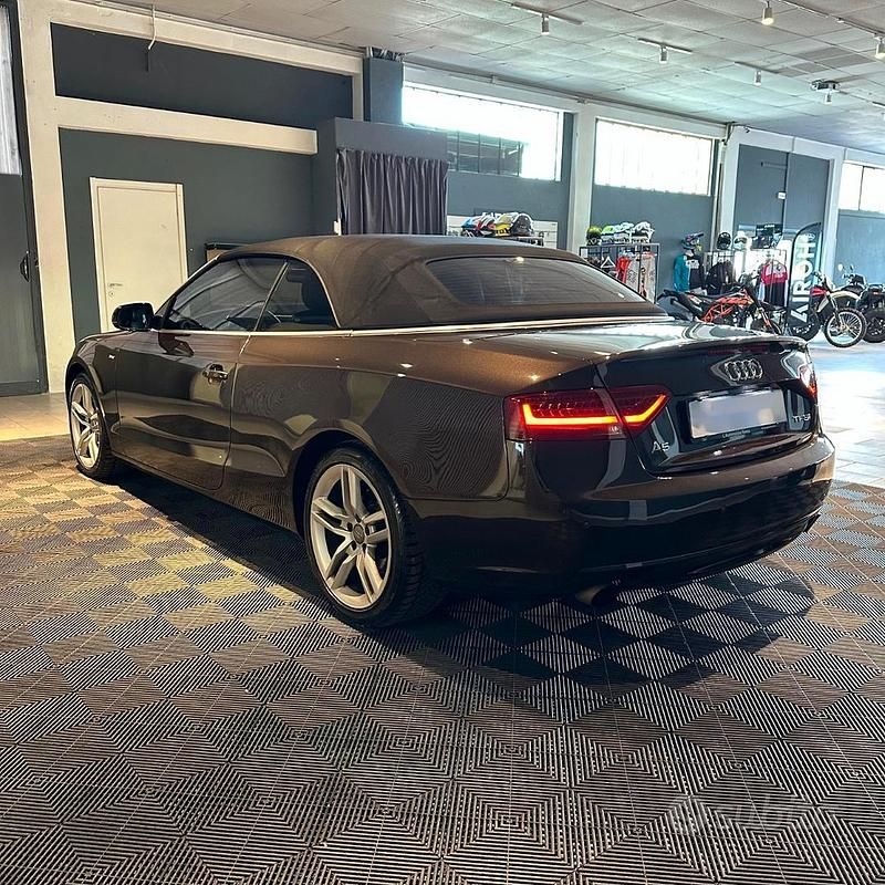 Usata Audi A5 Cabriolet Advanced 211 CV (155 kW) 2013 Marrone Cabrio