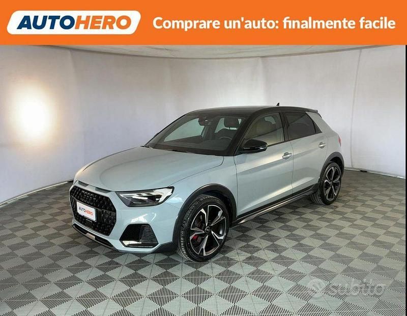 Usata Audi A1 Ambiente 149 CV (109 kW) 2023 Grigio SUV