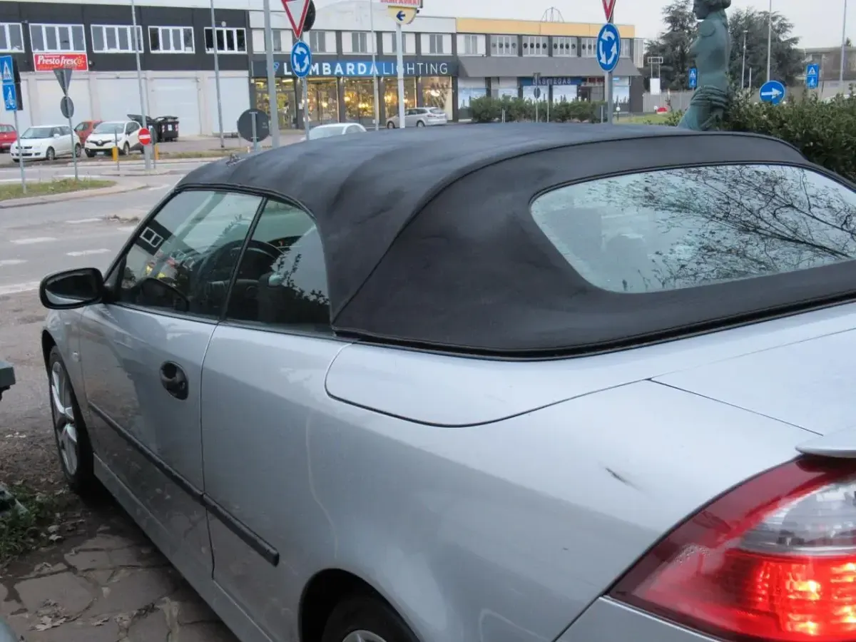 Usata Saab 9-3 Aero 175 CV (128 kW) 2005 Grigio Berlina