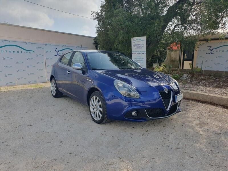 Usata Alfa Romeo Giulietta Business 120 CV (88 kW) 2019 Blu Utilitaria