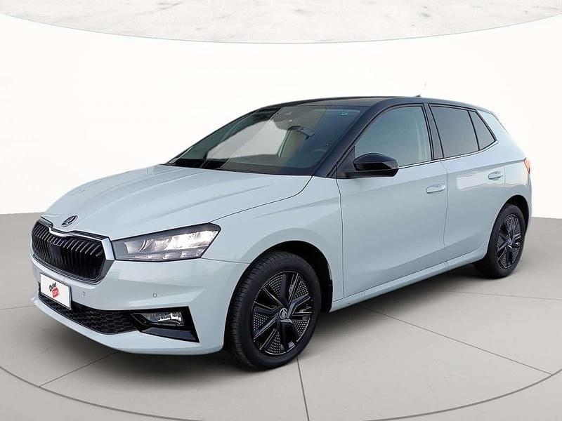 Usata Skoda Fabia Style 95 CV (69 kW) 2025 Bianco luna metallizzato nero tulipano perlato Berlina