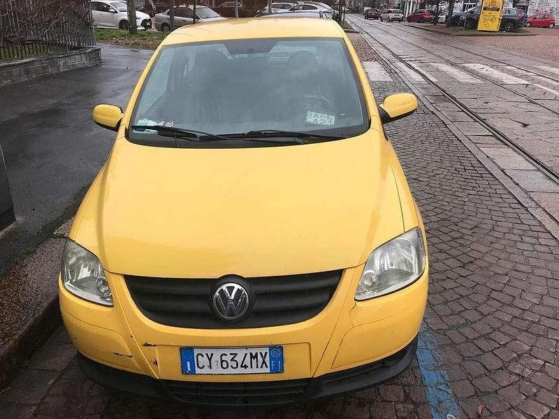 Usata VW Polo 75 CV (55 kW) 2005 Giallo Utilitaria