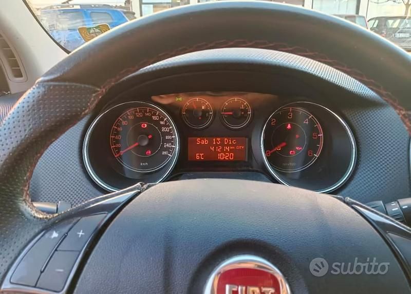 Usata Fiat Bravo 105 CV (77 kW) 2013 Grigio Utilitaria