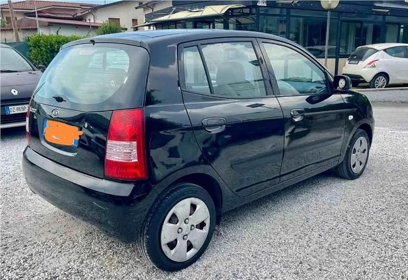 Usata Kia Picanto 61 CV (44 kW) 2006 Nero Utilitaria