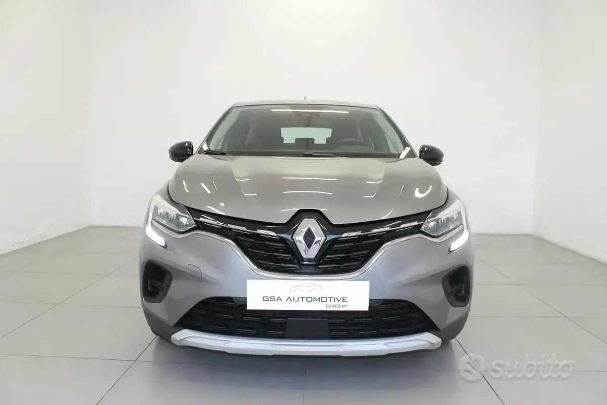 Usata Renault Captur Intens 95 CV (69 kW) 2021 Grigio SUV