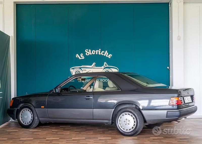 Usata Mercedes E300 1988 Grigio Coupé