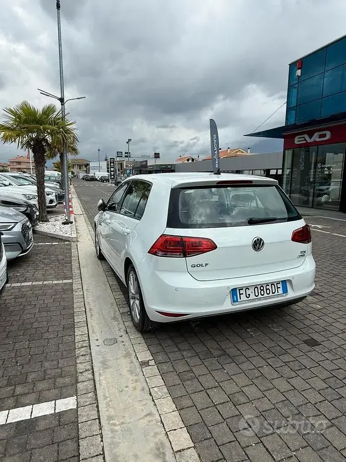 Usata VW Golf VII 110 CV (80 kW) 2016 Bianco Berlina
