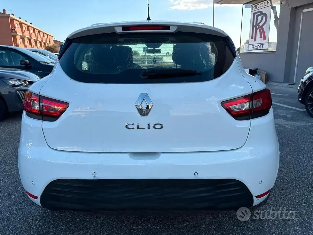 Usata Renault Clio IV Life 73 CV (53 kW) 2017 Bianco Berlina
