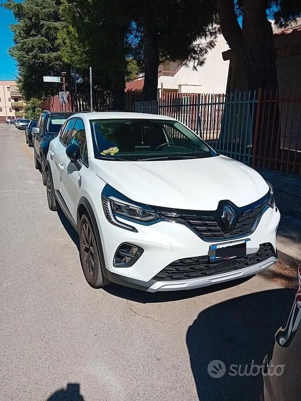 Usata Renault Captur 100 CV (73 kW) 2024 SUV